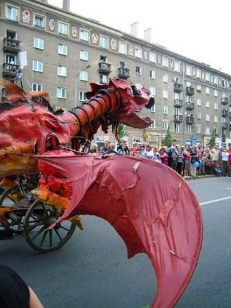 Dragon Parade 2692